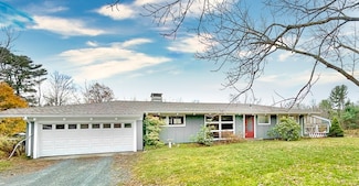 70 Daniels St, Franklin, MA 02038