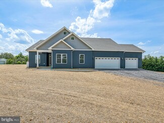 62 Affirmed Ct, Hedgesville, WV 25427