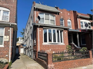 32-05 83rd St, Flushing, NY 11370