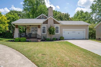 102 Ragon Ln, Greenville, SC 29609