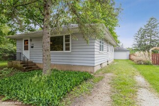 103 King William St, East Dundee, IL 60118
