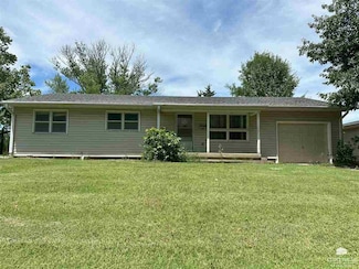 613 Woodland Dr, Washington, KS 66968