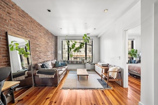 174 Jackson St Unit 2A, Brooklyn, NY 11211