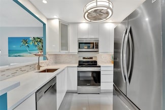 3406 NW 49th Ave Unit 415, Lauderdale Lakes, FL 33319