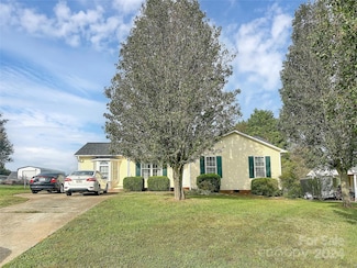 330 Crocker Rd, Kings Mountain, NC 28086