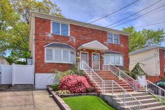 111 Cranford Ave, Staten Island, NY 10306