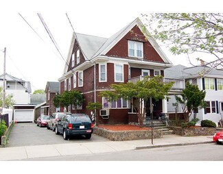 14 Floyd St, Everett, MA 02149