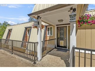 331 Hemlock Ln, Roseburg, OR 97471