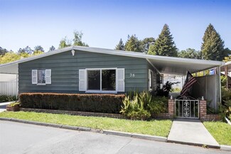 300 Plum St Unit 28, Capitola, CA 95010