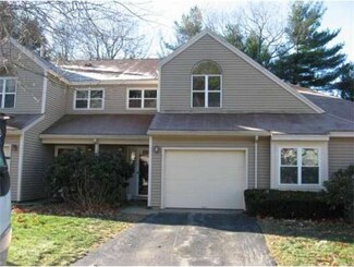 22 Thayer Pond Dr Unit 5, North Oxford, MA 01537