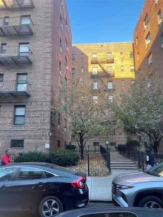 44-21 MacNish St Unit 6C, Elmhurst, NY 11373