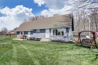 1010 E 670 S, Wolcottville, IN 46795