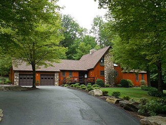 220 N Locust Rd, Acme, PA 15610