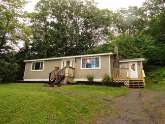 410 N Main St, Bristol, NH 03222