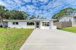 818 Padgett Ave, Sarasota, FL 34237