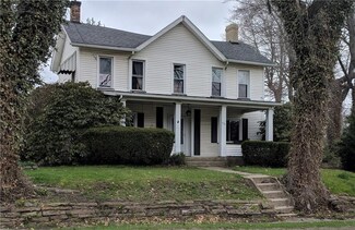 7193 Vine St, Enon Valley, PA 16120