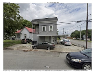 917 S High St, Columbia, TN 38401