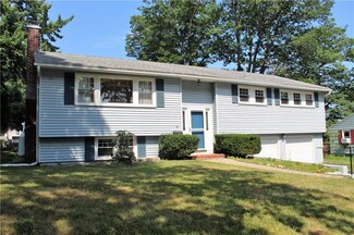 37 Woodfield Rd, Portland, ME 04102