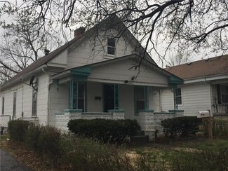 1840 Ewing Ave, Kansas City, MO 64126