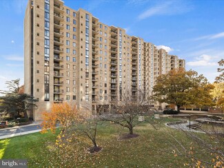 4500 S Four Mile Run Dr Unit 927, Arlington, VA 22204