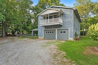 206 East Dr, Walkerton, IN 46574