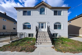 12 Simonson Ave, Staten Island, NY 10303