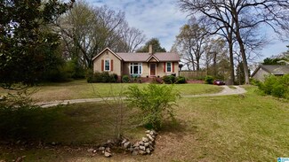 630 Ridge Top Cir, Birmingham, AL 35206