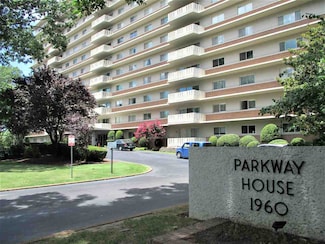 1960 N Parkway Unit 111, Memphis, TN 38112