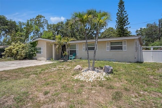 11486 92nd St N, Largo, FL 33773