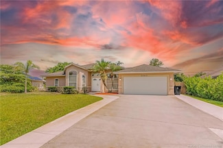3063 SE Galt Cir, Port Saint Lucie, FL 34984