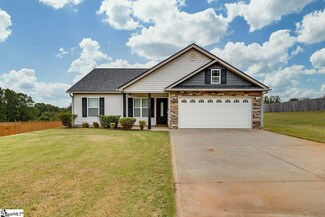 3131 Rainbow Lake Rd, Inman, SC 29349
