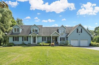 76 Old Kirkland Ave, Clinton, NY 13323