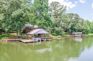 258 Lakeshore Dr, Ashland, MS 38603