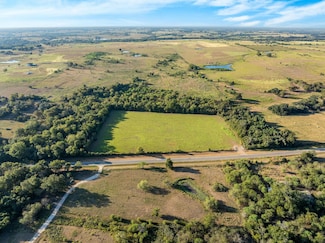 520 Farm To Market Road 1965, La Grange, TX 78945