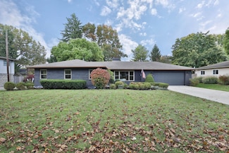 2277 Nayland Rd, Columbus, OH 43220
