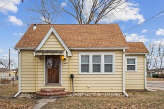 2800 E 4th St, Waterloo, IA 50703