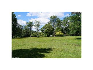 34000 Hiram Trail Unit B, Moreland Hills, OH 44022