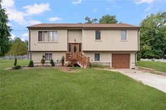 9 Barbato Dr, Johnston, RI 02919