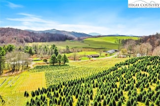 6104 Howards Creek Rd, Boone, NC 28607
