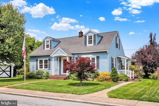 217 E Chestnut St, Cleona, PA 17042