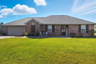 2613 E Robinwood Dr, Lake Charles, LA 70611