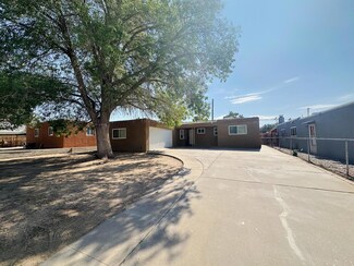 10604 Snowheights Blvd NE, Albuquerque, NM 87112
