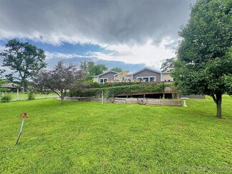 1505 N Vinita Ave, Tahlequah, OK 74464