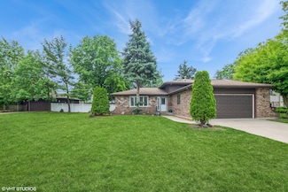 4925 Timber Ct, Oak Forest, IL 60452