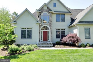 11245 Keokee Ct, Swan Point, MD 20645