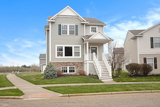 2088 Kensington Park Cir, Holland, MI 49423