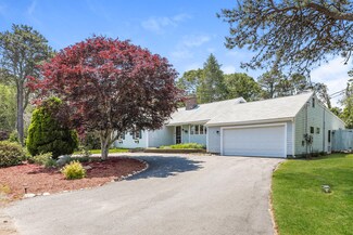 14 Captain Kidd Rd, East Sandwich, MA 02537