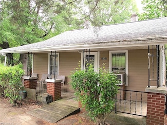 1831 N Dunleith Ave, Winston Salem, NC 27105