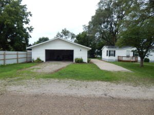 1501 3rd St, Columbus Junction, IA 52738