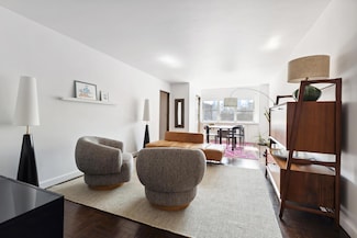 69 W 9th St Unit 10K, New York, NY 10011